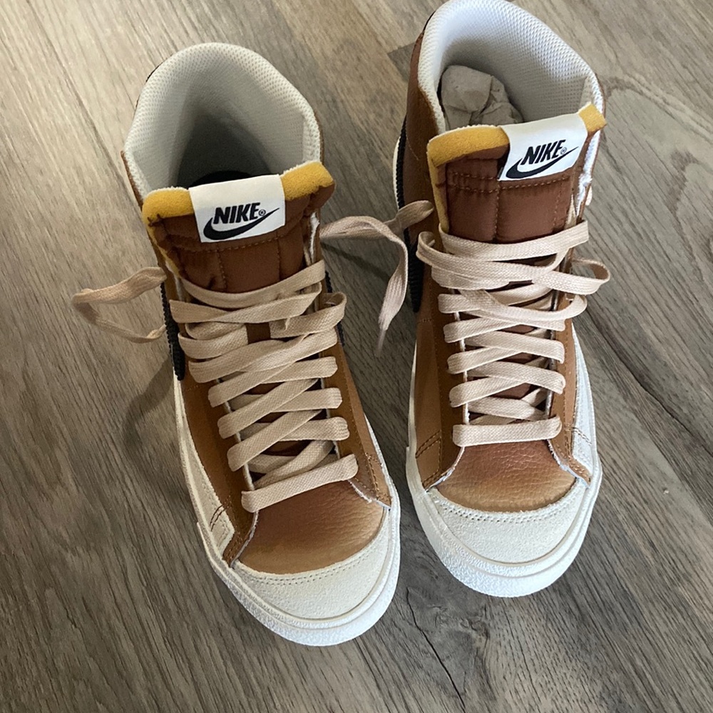 Nike blazer mid 77 sneakers